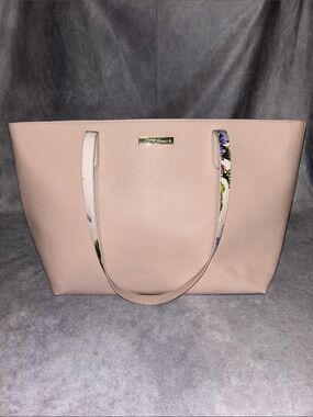 BETSEY JOHNSON “Zaria” Floral Tote Bag